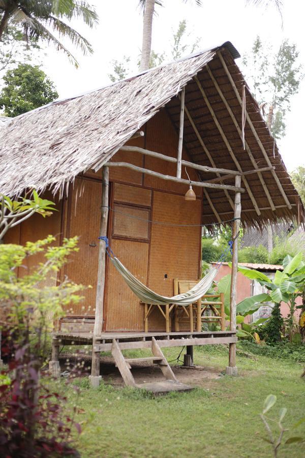 Ozone Beach Huts Ko Lanta Exterior foto